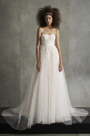 White by vera wang hotsell macrame lace wedding dress